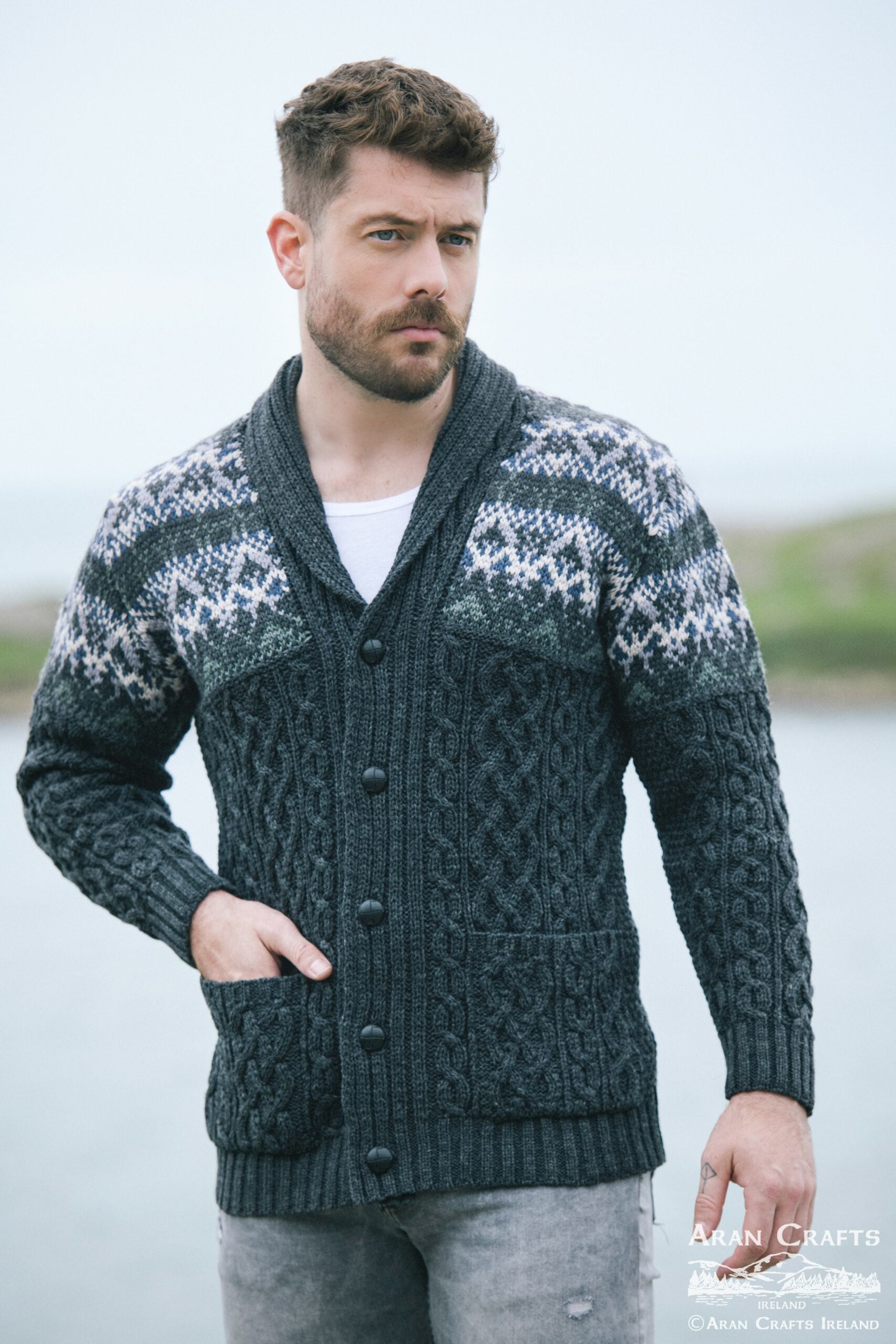 カーディガン Ireland vintage fisherman aran cardigan Womens Irish Fisherman Knit Aran Sweater - Crew Neck Cardigan